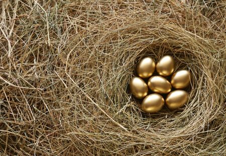A photo from Shartru Wealth shows a bird's nest with seven golden eggs.